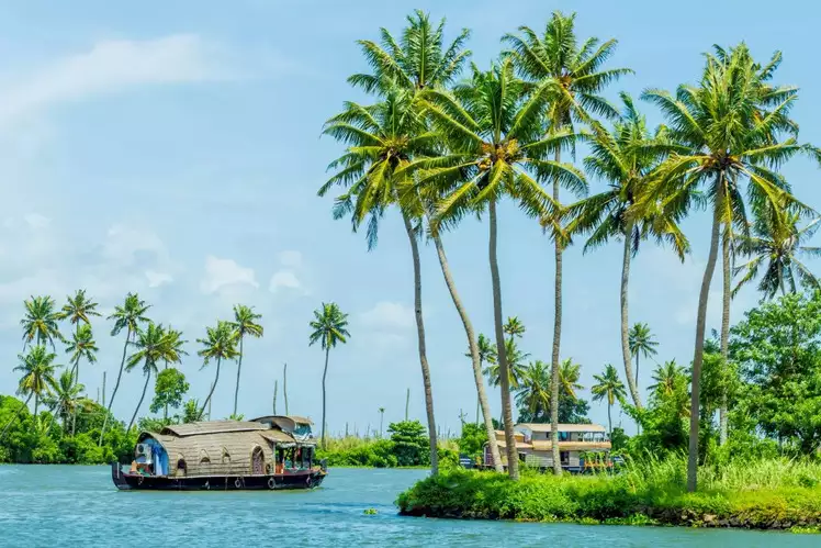 Kerala house boat in Lake